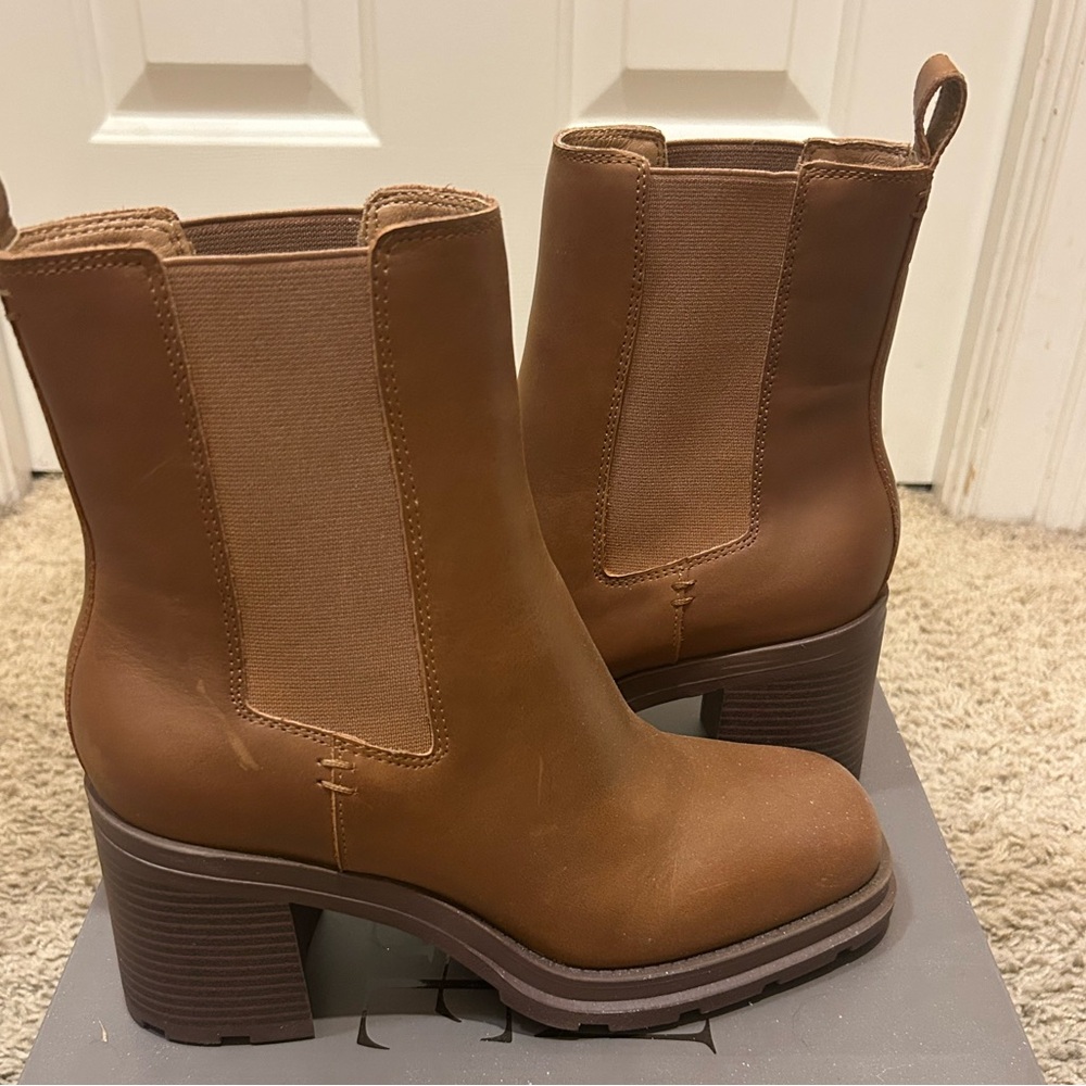 Crown Vintage Women's Brown Ankle Boots size 8